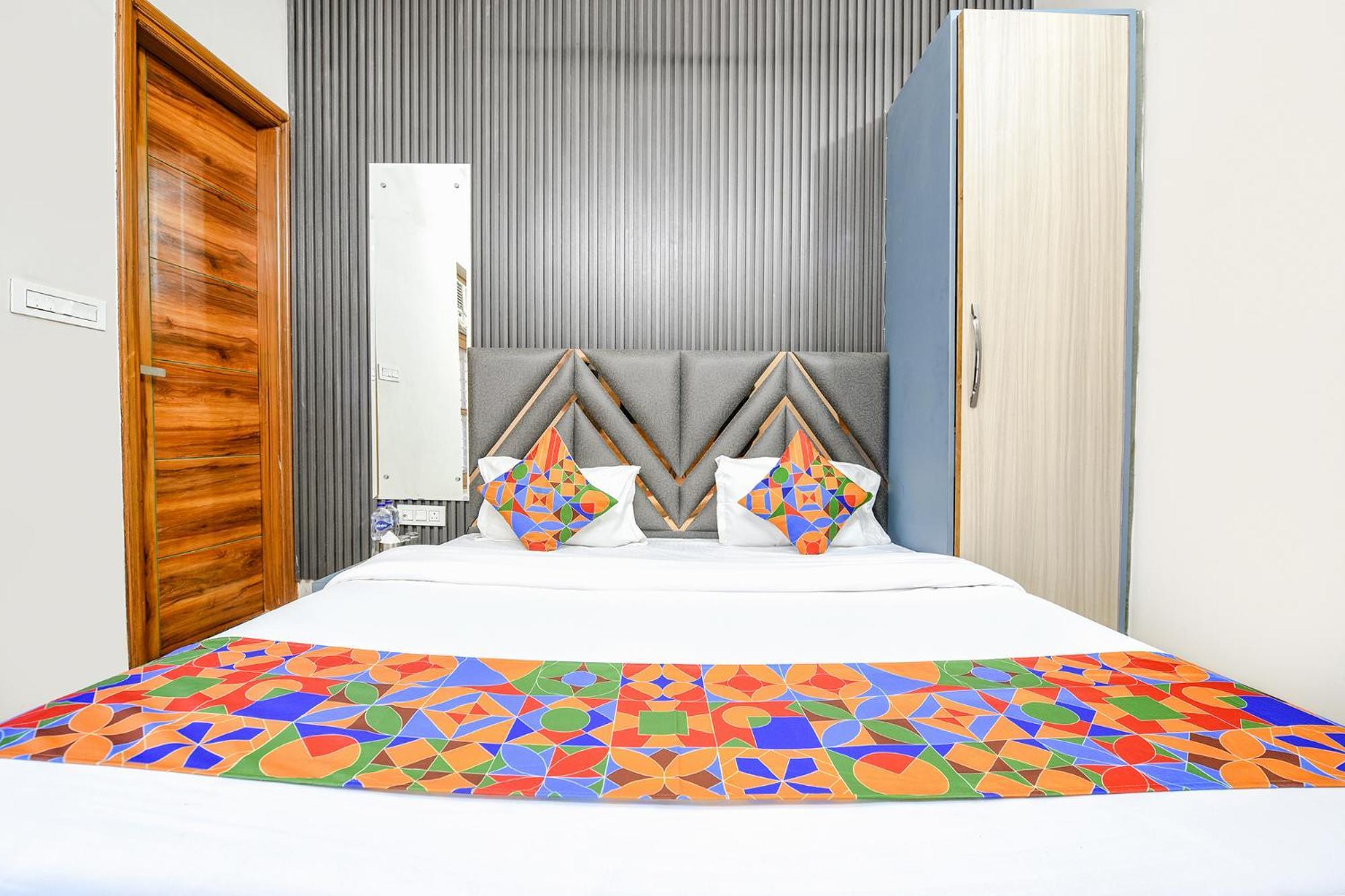 Fabhotel K9 Stay ルディヤーナー エクステリア 写真
