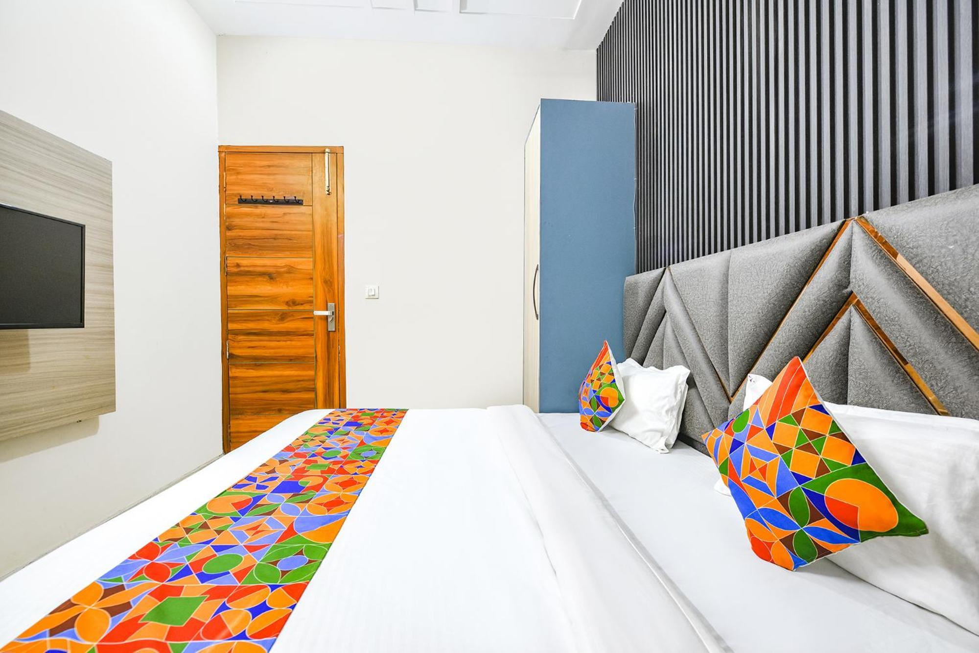 Fabhotel K9 Stay ルディヤーナー エクステリア 写真